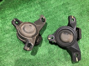 Подушки двигателя SUBARU LEGACY LANCASTER OEM 41022AE100 41022AE110 BHE BEE 2002 EZ30