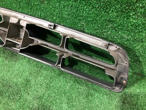 Решетка радиатора SUBARU LEGACY LANCASTER OEM 91121AE260 BHE BH9 2002 SILVER/GREY 1U2