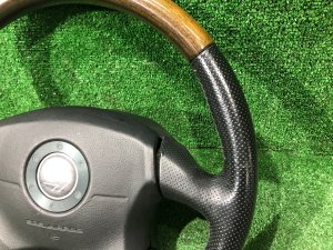 Руль MOMO темное дерево SUBARU LEGACY LANCASTER OEM 34311AE310 BHE BH9 BH5 2002 SILVER/GREY 1U2