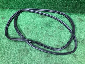 Уплотнитель багажника 63516AE001 SUBARU LEGACY LANCASTER