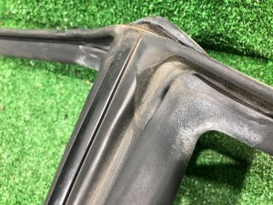 Уплотнитель дверей правый SUBARU LEGACY LANCASTER OEM 63521AE020 BHE BH9 BH5 BE5 BE9 BEE 2002 SILVER/GREY 1U2