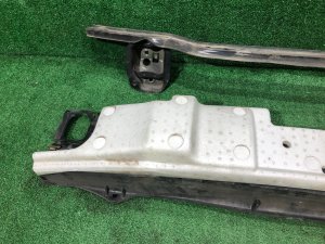 Жесткость бампера передняя SUBARU FORESTER OEM 57760FC200 57760FC061 SF5 SF9 SF 1998
