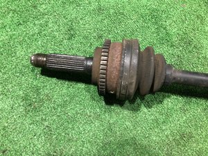 Привод задний SUBARU LEGACY OEM 28421AE061 BH5 2000 EJ206 AT