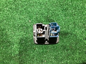 Кнопки подогрева сидений SUBARU LANCASTER OEM 83245AE020 83245AE030 BHE 2002 EZ30