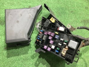 Блок предохранителей SUBARU WRX STI OEM 82241VA040 VAB 2015 EJ20Y MT6