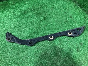 Крепление заднего бампера левое SUBARU WRX STI OEM 57707VA120 VAB 2015 Blue Pearl K7X
