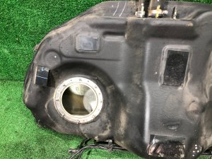 Бензобак SUBARU WRX STI OEM 42012FJ011 VAB VAG VA 2015 EJ20Y MT6