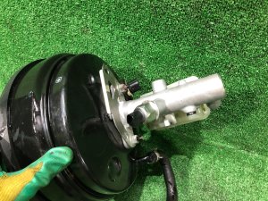 Главный тормозной цилиндр SUBARU OUTBACK OEM 26401AG060, 26402AG220 BPE 2008 EZ30D AT