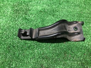 Держатель палки капота 57255AG000, 57232AG050 SUBARU OUTBACK