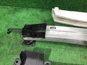 Жесткость бампера передняя SUBARU OUTBACK OEM 57712AG320, 57707AG080, 57705AG030 BPE 2008