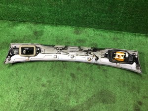 Накладка пятой двери SUBARU OUTBACK OEM 91710AG020MD, 91710AG021MD BPE 2008 Silver Metallic C6Z