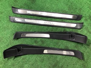 Накладки на пороги 94060AG260, 94060AG270, 94061AG160, 94061AG170 SUBARU OUTBACK