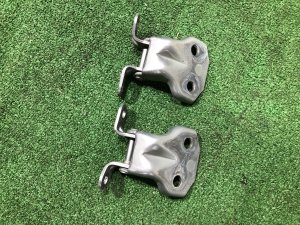 Петли двери передней правой 60070AG0109P 60070AG0009P SUBARU OUTBACK