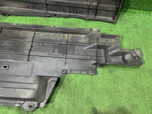 Защита днища SUBARU LEGACY OEM 56411AJ001, 56411AJ011 BMG BM9 BM 2013 White Pearl 37J
