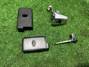 Личинка двери с ключом + личинка SUBARU LEGACY OEM 57492AJ040 BMG BM9 BM 2013