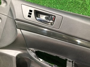 Обшивка дверей шторки autodecor SUBARU LEGACY OEM 94212AJ380VH, 94212AJ390VH, 94222AJ380VH, 94222AJ390VH BMG BM9 BM 2013 White Pearl 37J