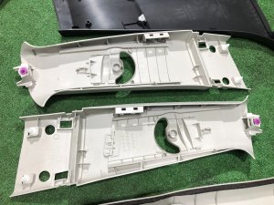 Обшивка стоек SUBARU LEGACY OEM 94010AJ000ME, 94010AJ010ME, 94022AJ000VH, 94022AJ010VH BMG BM9 BM 2013 White Pearl 37J