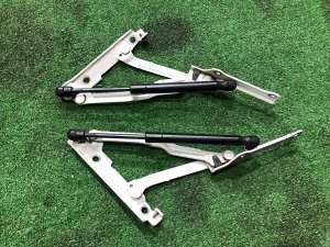 Петли багажника с амортизаторами 57522AJ02A, 57520AJ1109P, 57520AJ1009P SUBARU LEGACY