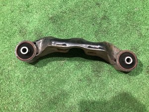 Подушка редуктора SUBARU LEGACY OEM 41310AJ011 BMG BM9 BM 2013