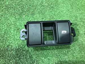 Кнопка HILL HOLD SUBARU LEGACY OEM 83002AJ010 BMG 2013