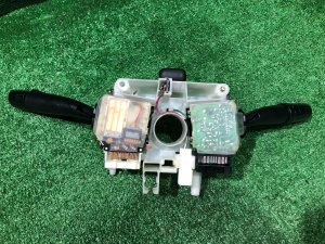 Блок подрулевых переключателей SUBARU IMPREZA OEM 83111FE020 GDA, GDB, GD 2002 EJ205 AT
