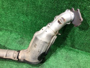 Катализатор Даун-пайп SUBARU IMPREZA OEM 44102FE010 GDA, GDB, GD 2002 EJ205 AT