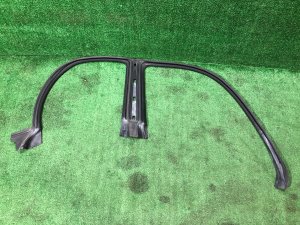 Уплотнитель дверей правый 63521FE020 SUBARU IMPREZA