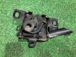 Замок капота 57310FE000 SUBARU IMPREZA