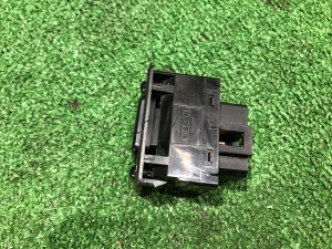 Блок управления зеркалами SUBARU IMPREZA OEM 83071FC000 GDA 2002 EJ205 AT