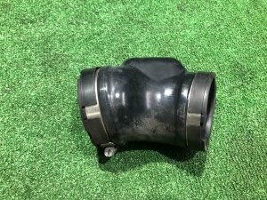 Патрубок интеркулера центр SUBARU LEGACY OEM 14459AA680 BMG 2013 FA20E CVT