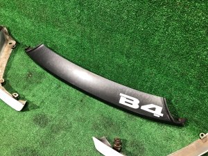 Губа передняя плюс клыки SUBARU LEGACY OEM 57703AE190PE BEE 2002 WHITE PEARL 081