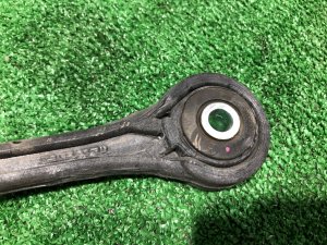 Подушка акпп верхняя SUBARU LEVORG OEM 41040FE000 VMG 2015 FA20E CVT