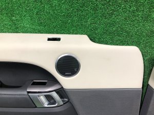 Обшивка дверей RAND ROVER RANGE ROVER SPORT OEM LR105243, LR105244, LR105241, LR105242 2019