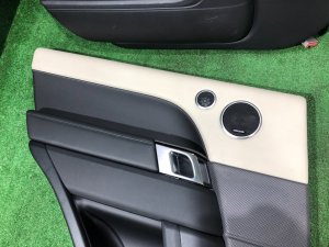 Обшивка дверей RAND ROVER RANGE ROVER SPORT OEM LR105243, LR105244, LR105241, LR105242 2019