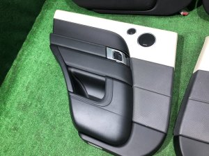 Обшивка дверей RAND ROVER RANGE ROVER SPORT OEM LR105243, LR105244, LR105241, LR105242 2019