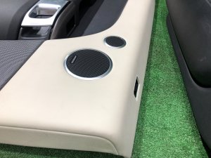Обшивка дверей RAND ROVER RANGE ROVER SPORT OEM LR105243, LR105244, LR105241, LR105242 2019