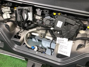 Porta da bagageira рестайлинг RAND ROVER RANGE ROVER SPORT OEM LR181165 2019