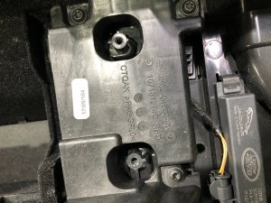 Бардачок подлокотник LAND ROVER RANGE ROVER SPORT OEM LR100257 2019
