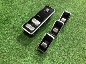 Блок управления стеклоподъемниками LAND ROVER RANGE ROVER SPORT OEM LR123006, LR113043 2019 PТ204