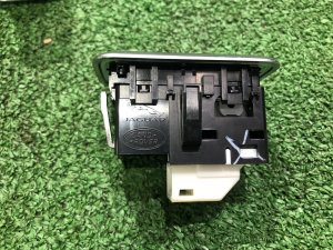 Блок управления стеклоподъемниками LAND ROVER RANGE ROVER SPORT OEM LR123006, LR113043 2019 PТ204