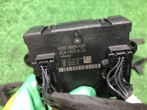 Коса передней правой двери LAND ROVER RANGE ROVER SPORT OEM LR119326, KK62-14631-BBE 2019