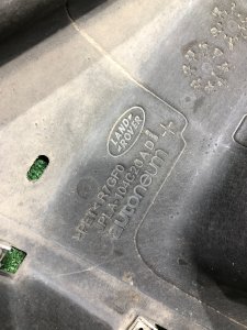 Защита днища LAND ROVER RANGE ROVER SPORT OEM JPLA-104C20 2019