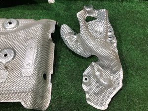 Тепловые экраны глушителя LAND ROVER RANGE ROVER SPORT OEM LR092621, LR136830 2019 PТ204