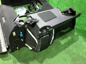 Обшивка багажника LAND ROVER RANGE ROVER SPORT OEM LR114234, LR068092 2019