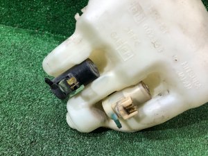 Бачок омывателя SUBARU FORESTER OEM 86610FC000 SF5 1998 EJ202 MT