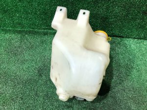 Бачок омывателя SUBARU FORESTER OEM 86610FC000 SF5 1998 EJ202 MT