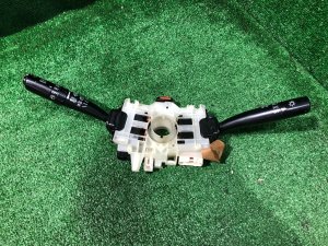 Блок подрулевых переключателей 83111FC410 SUBARU FORESTER