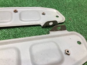 Suporte do para-choques traseiro SUBARU FORESTER OEM 91081FC000 SF5 1998 silver 792