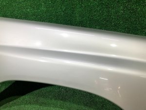 Guarda-lamas dianteiro direito SUBARU FORESTER OEM 57120FC000 SF5 1998 silver 792