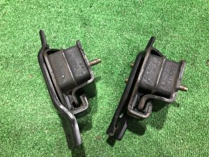 Подушки двигателя 41022FA090, 41031FA080, 41031FA090 SUBARU FORESTER